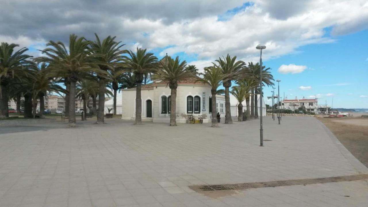 Torredembarra Apartamento Exterior foto